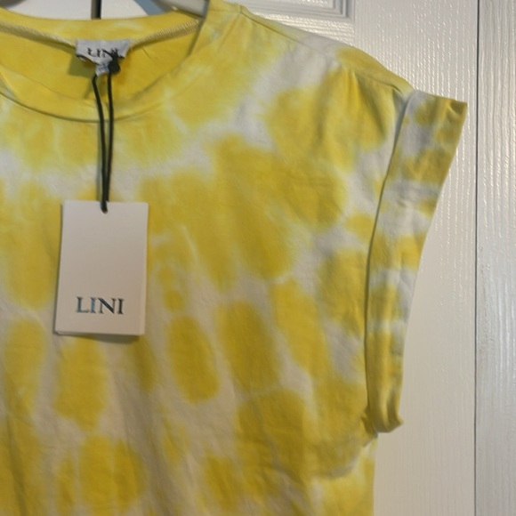 LINI Corrine twist front short sleeve tee in yellow and white size small NWT - Picture 6 of 10